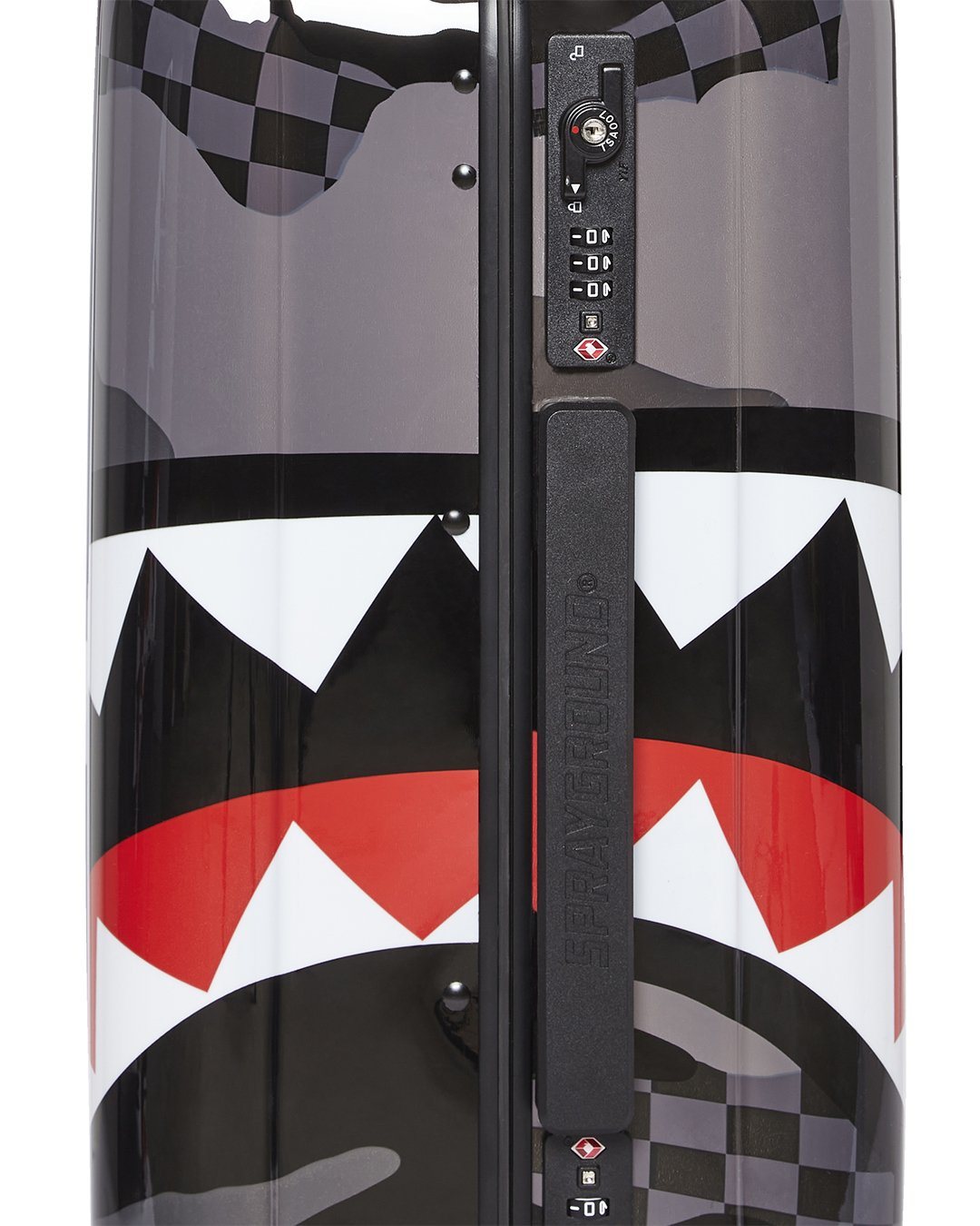 3AM SHARKNAUTICS 22ƒ?� CARRY-ON LUGGAGE