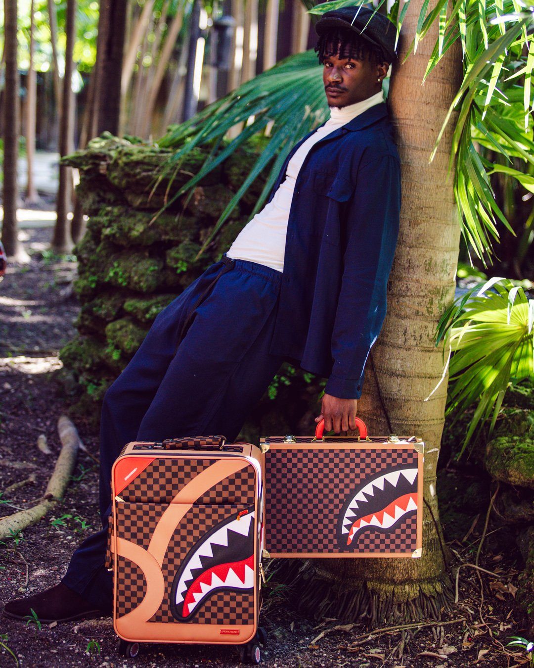 HENNY AIR TO THE THRONE ATTACH?? BRIEFCASE