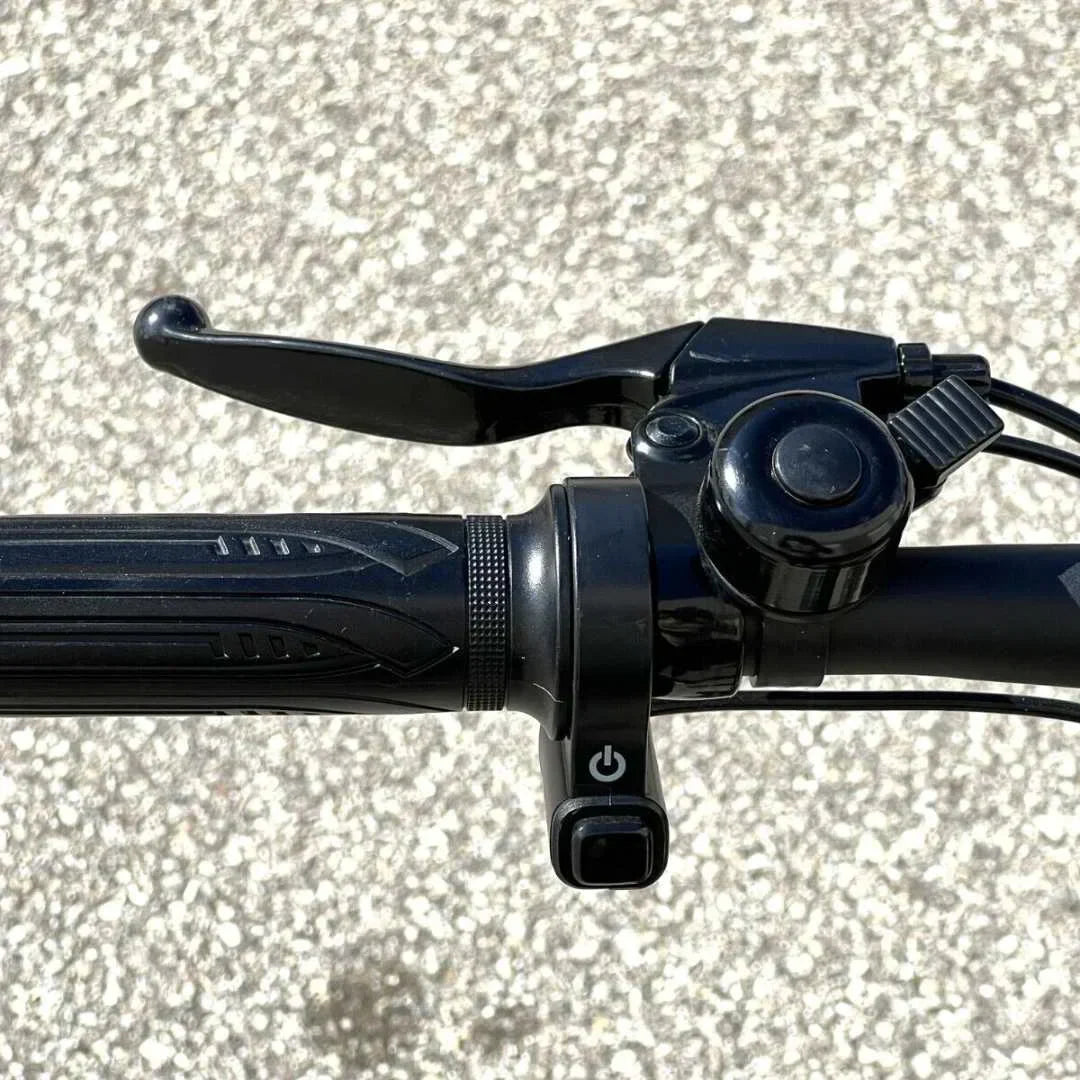 Jetson - Bolt Pro eBike with 30 miles Max Operating Range & 15.5 mph Max Speed - Black - Excellent Condition