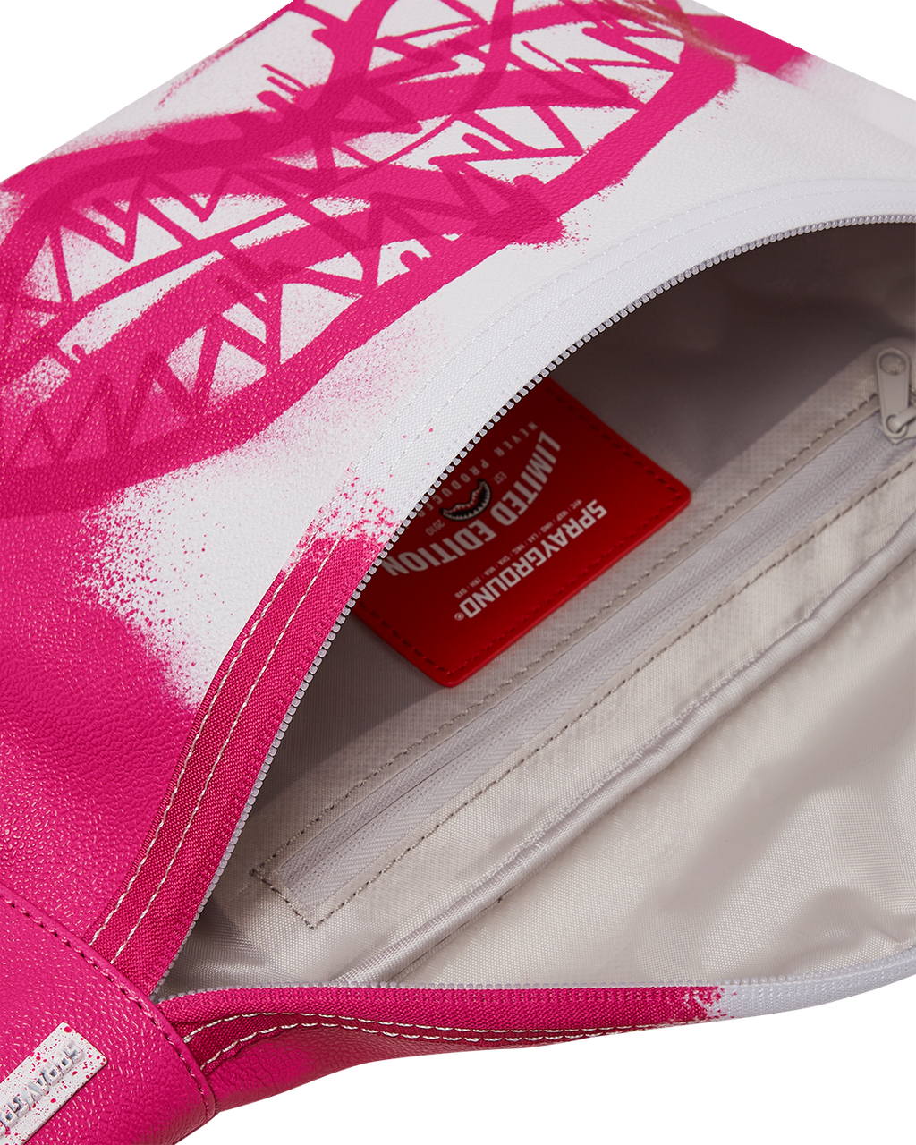 DESIGN STORM SAVVY CROSSBODY