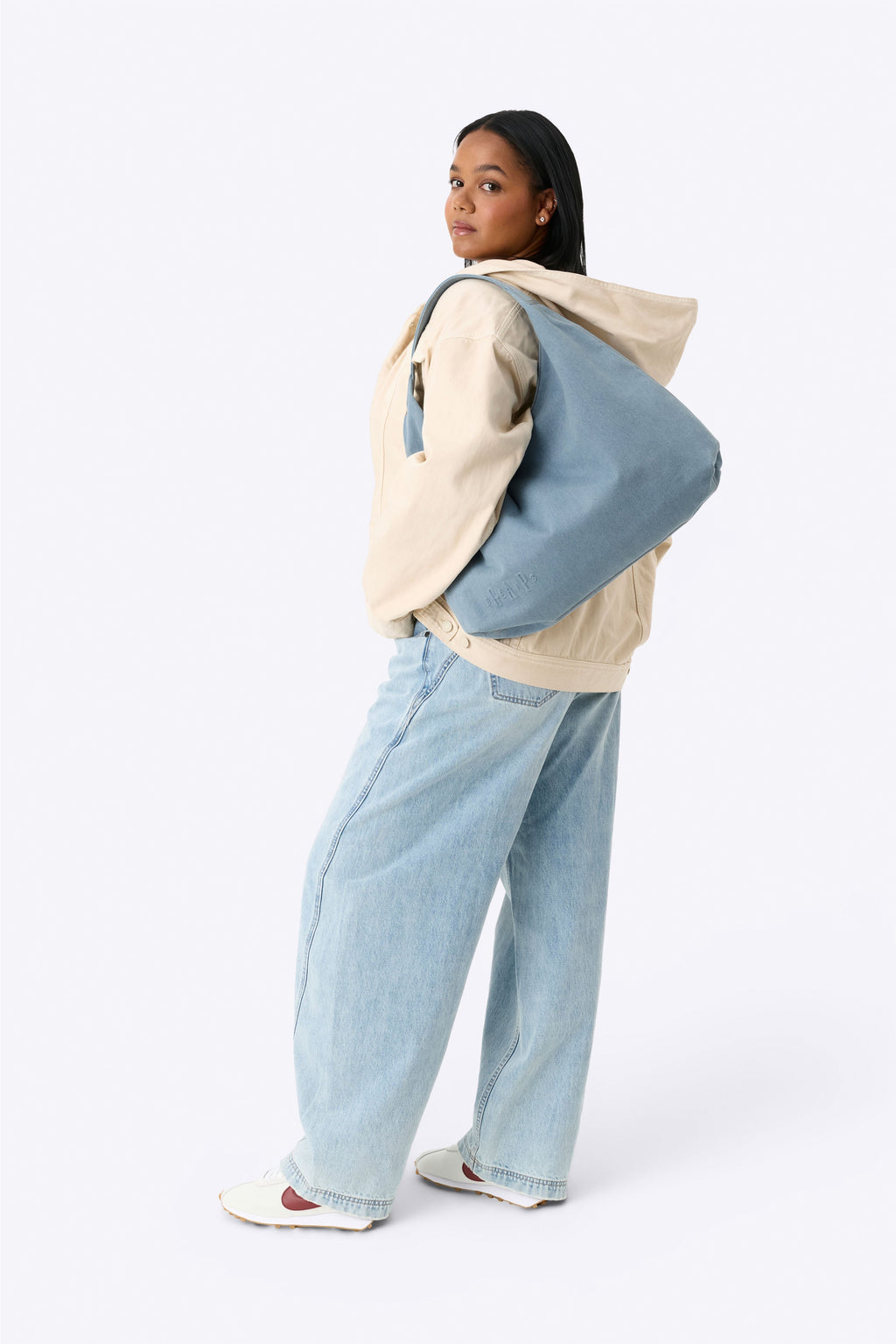 Gap x B??IS The Shoulder Tote in Denim Blue